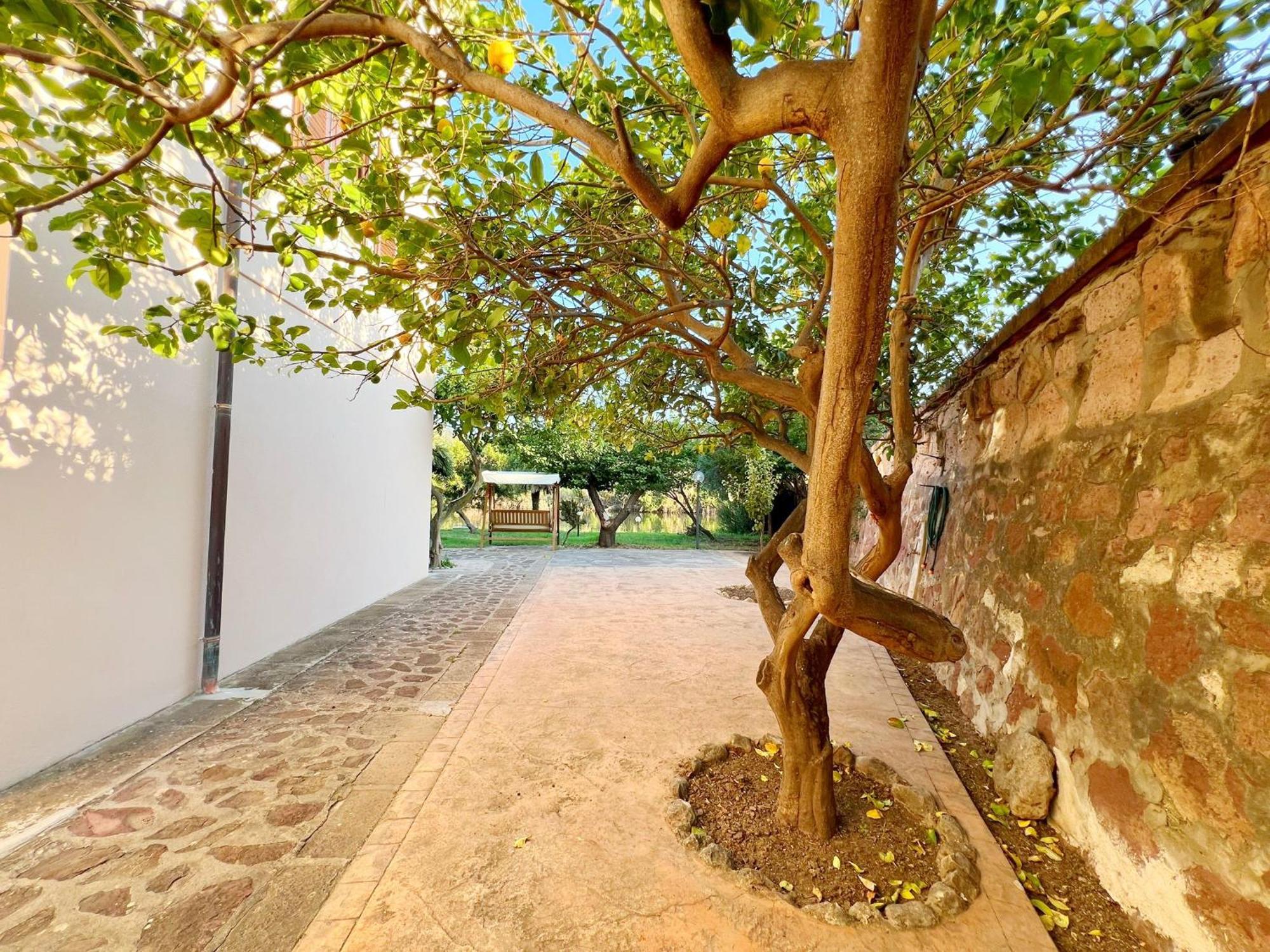 Exclusive Riverside House In The Center Of Bosa - Private Garden And Parking" Bosa Apartments Exterior photo