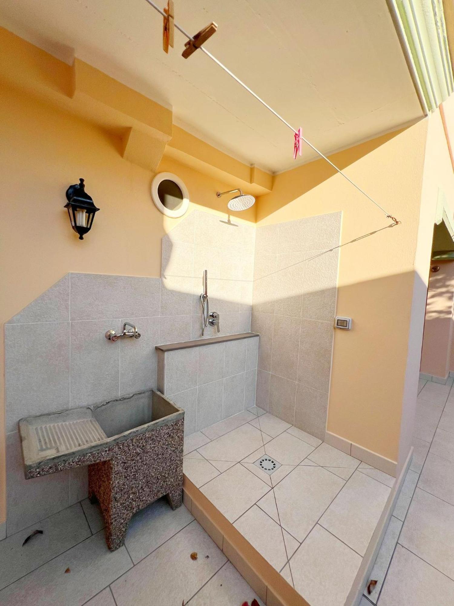 Exclusive Riverside House In The Center Of Bosa - Private Garden And Parking" Bosa Apartments Exterior photo