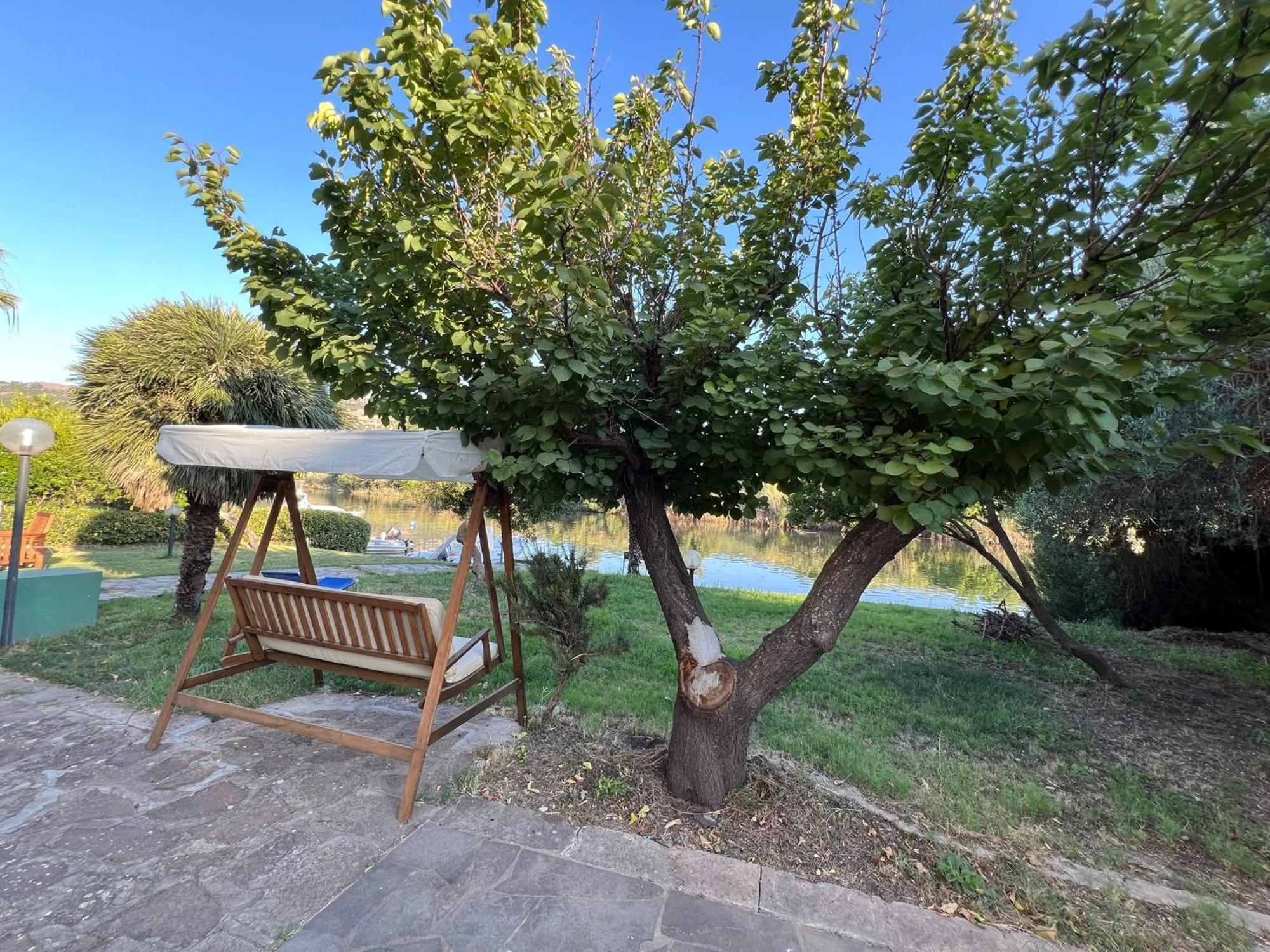 Exclusive Riverside House In The Center Of Bosa - Private Garden And Parking" Bosa Apartments Exterior photo